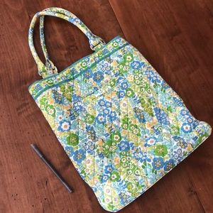 Vera Bradley nwot floral bag